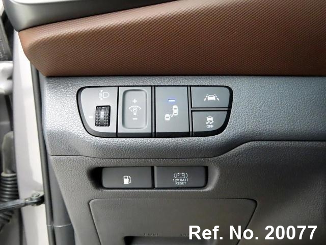  Hyundai / Ioniq Stock No. 20077